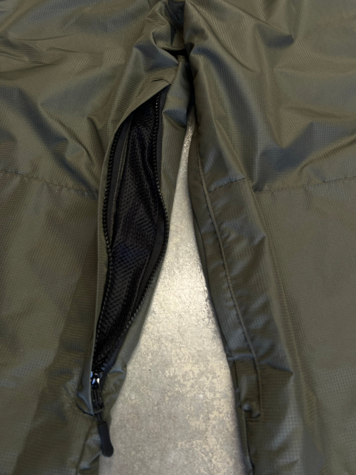 Whiteroom Tribal Carpenter Snow Pants Olive