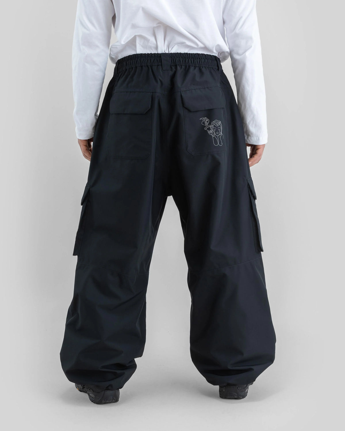 Beyond Medals Cargo Park Pant Black