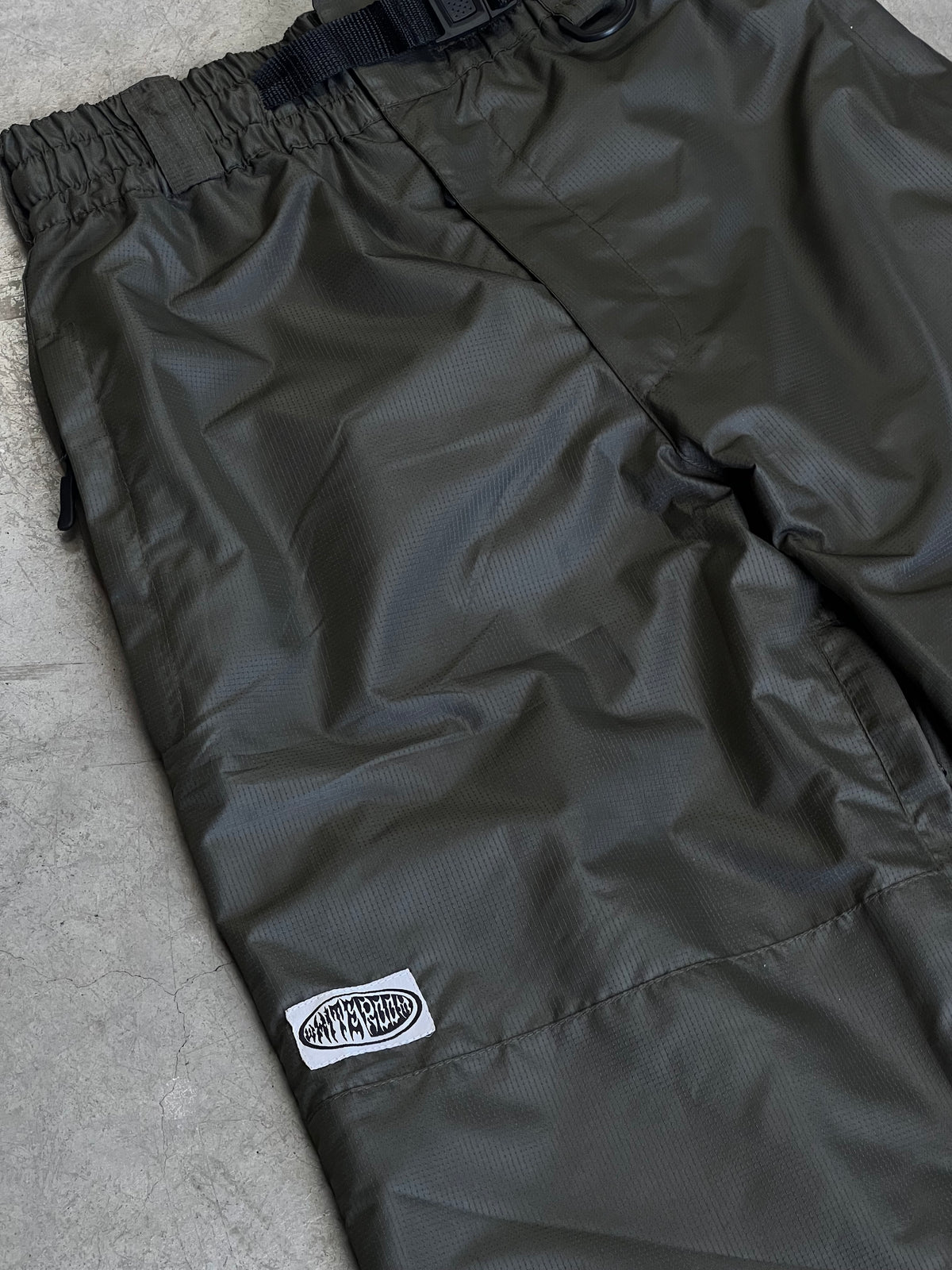 Whiteroom Tribal Carpenter Snow Pants Olive