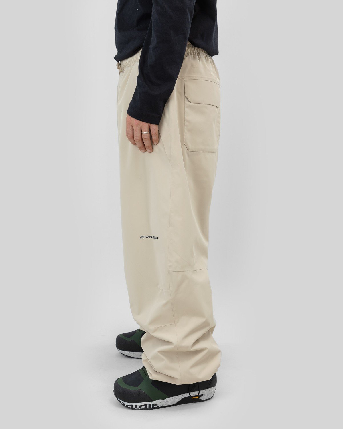 Beyond Medals Park Pants Beige