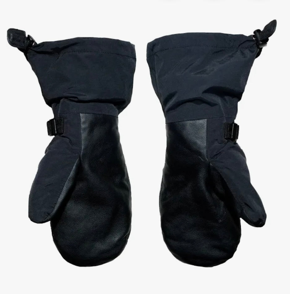 Salmon Arms Overmitt Bones Black White