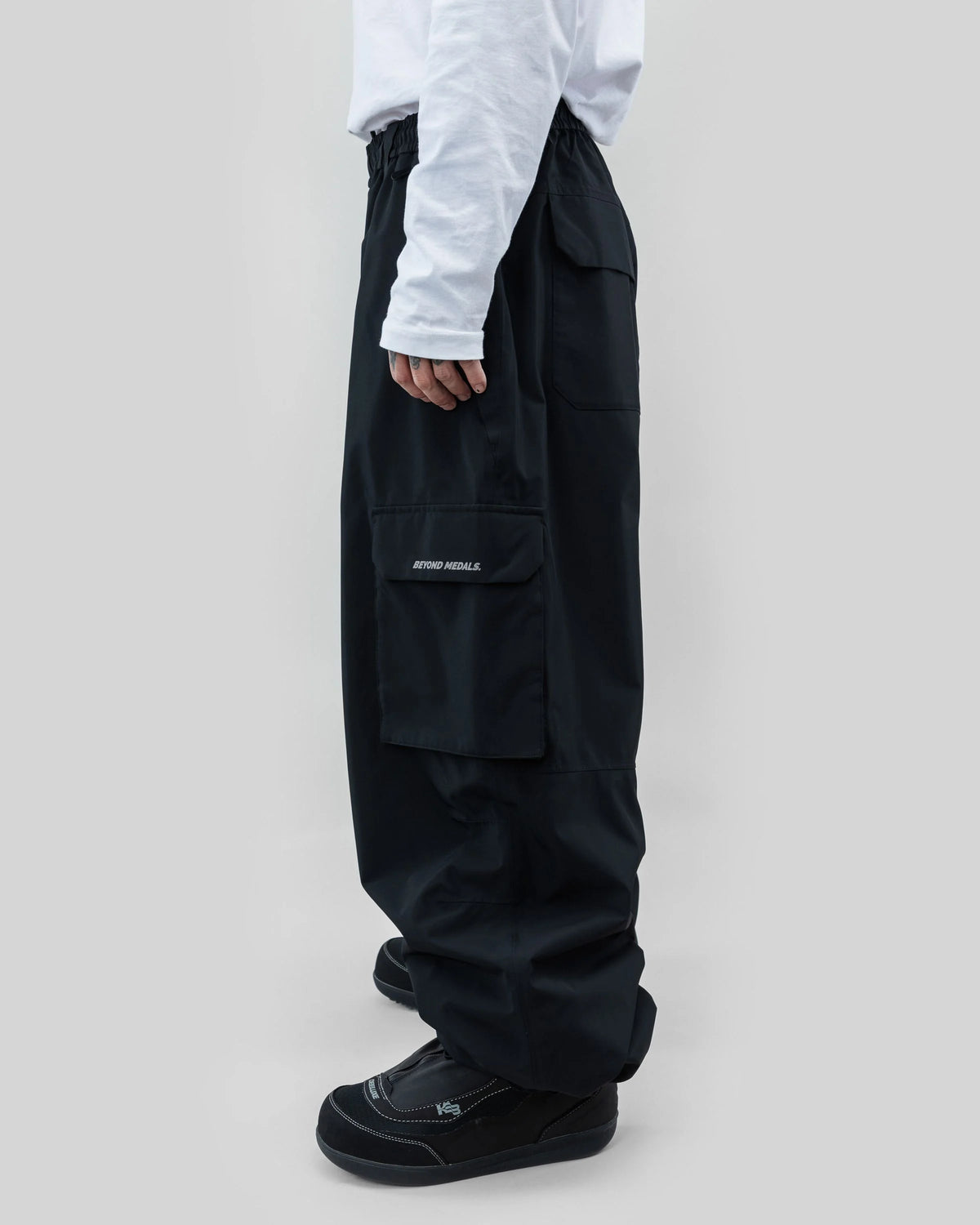 Beyond Medals Cargo Park Pant Black