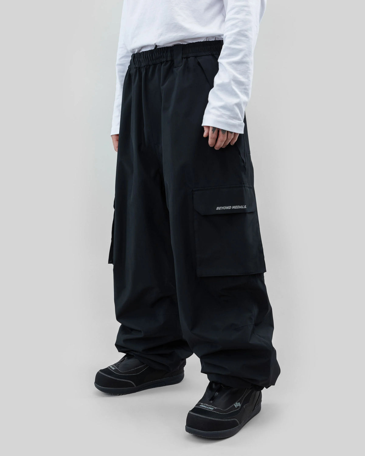 Beyond Medals Cargo Park Pant Black