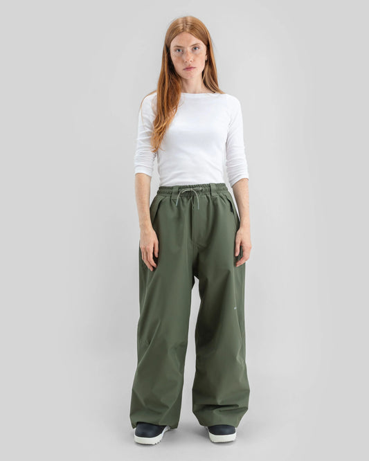Beyond Medals Park Pants Dark Green