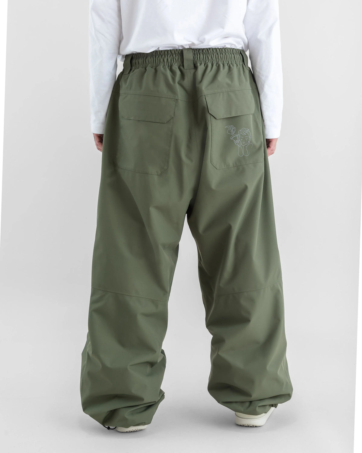 Beyond Medals Park Pants Dark Green