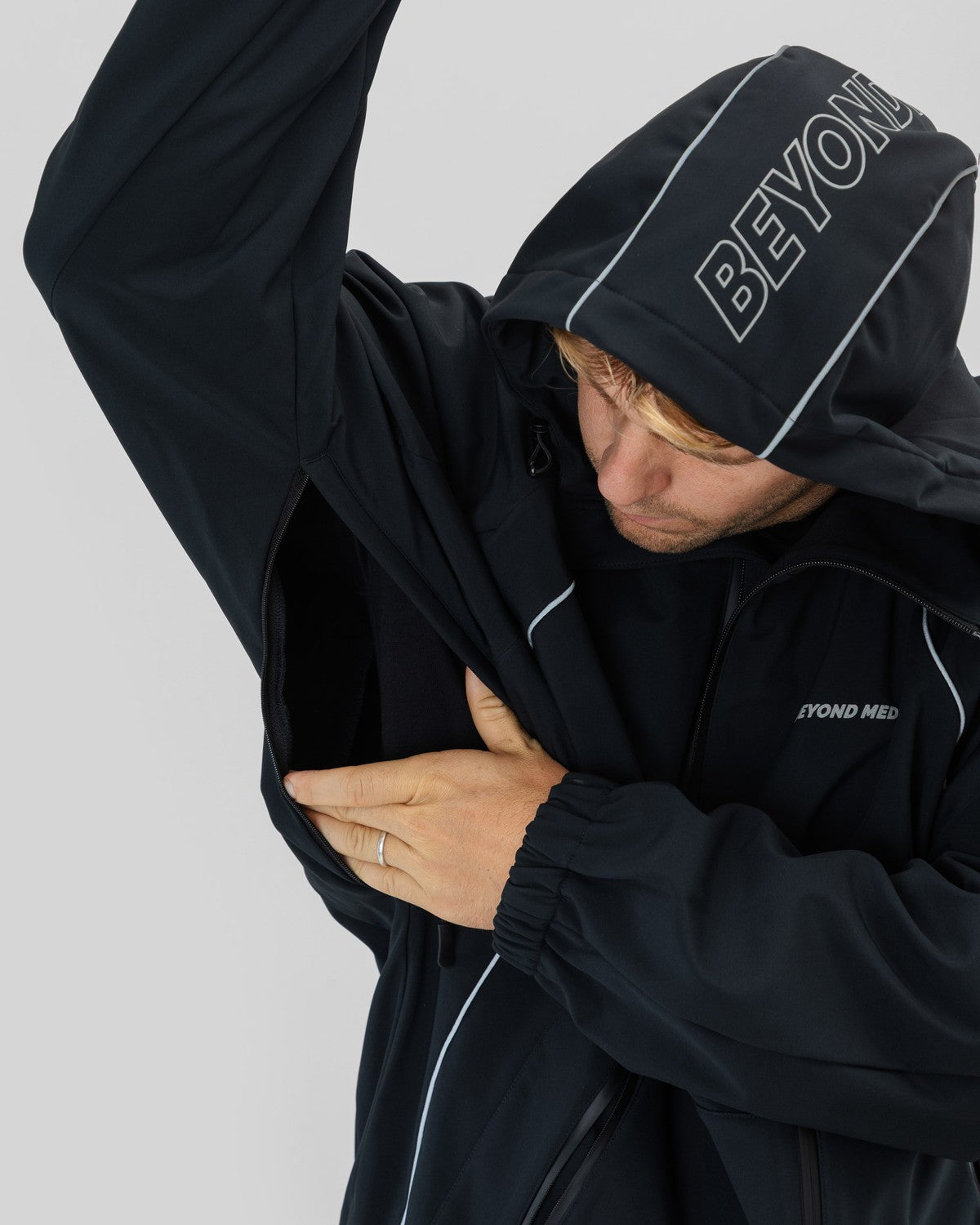 Beyond Medals Softshell Jacket Black
