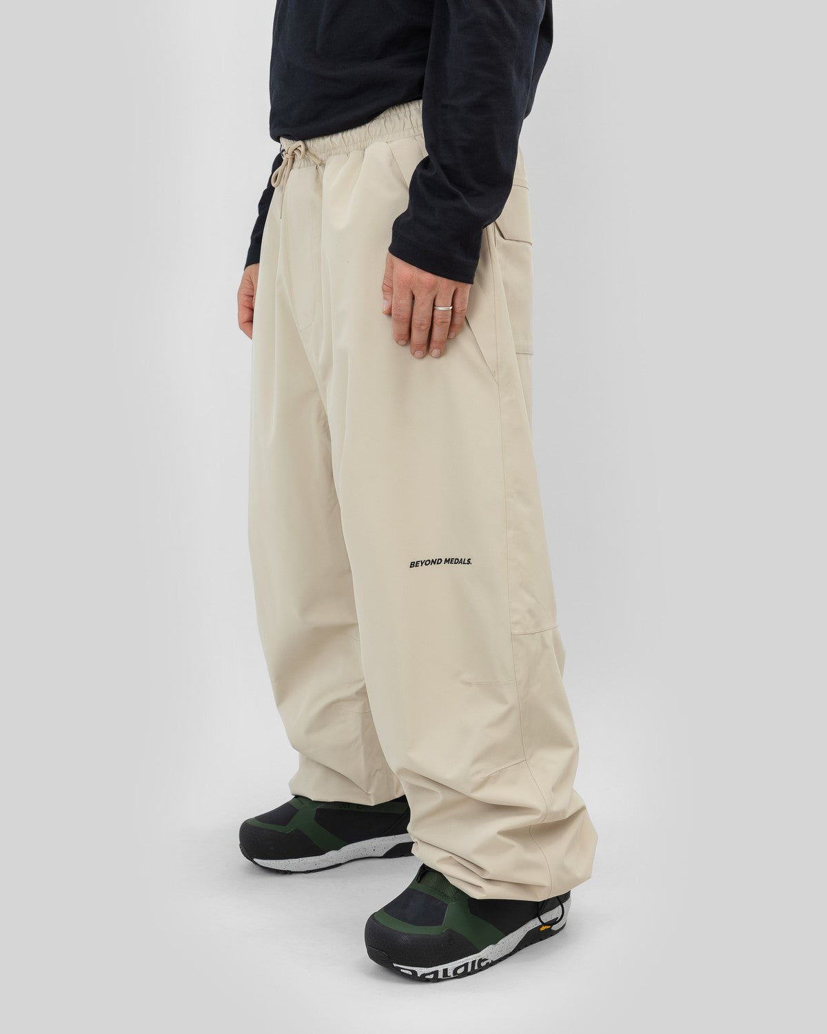 Beyond Medals Park Pants Beige