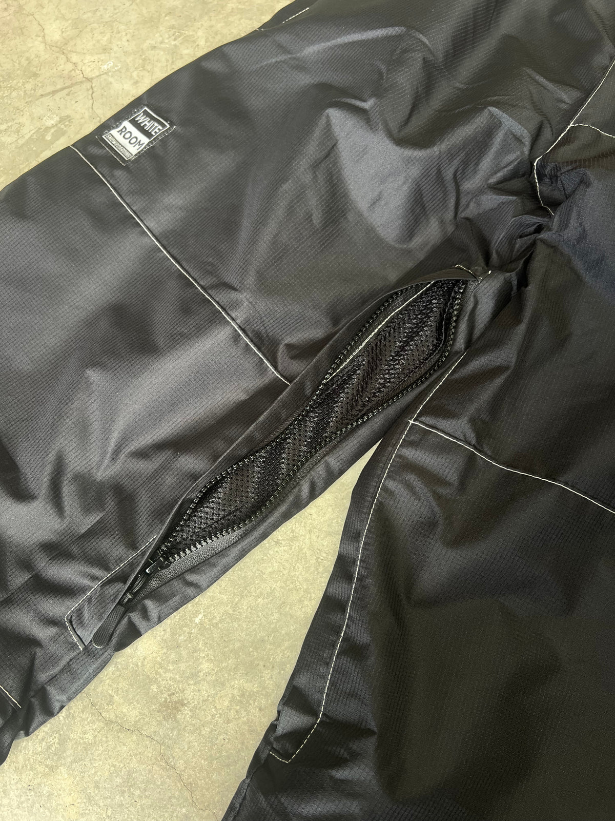Whiteroom x Amigoz Carpenter Snow Pants Black