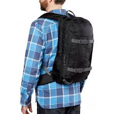 Dakine Mission Pro 18L Black Backpack