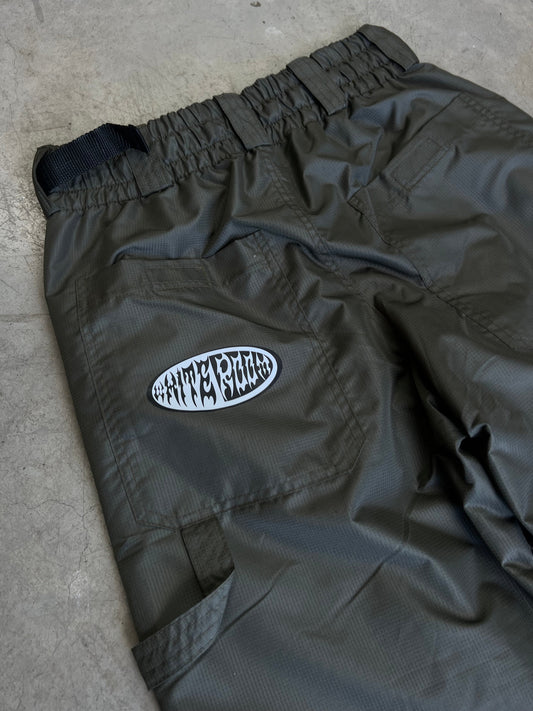 Whiteroom Tribal Carpenter Snow Pants Olive