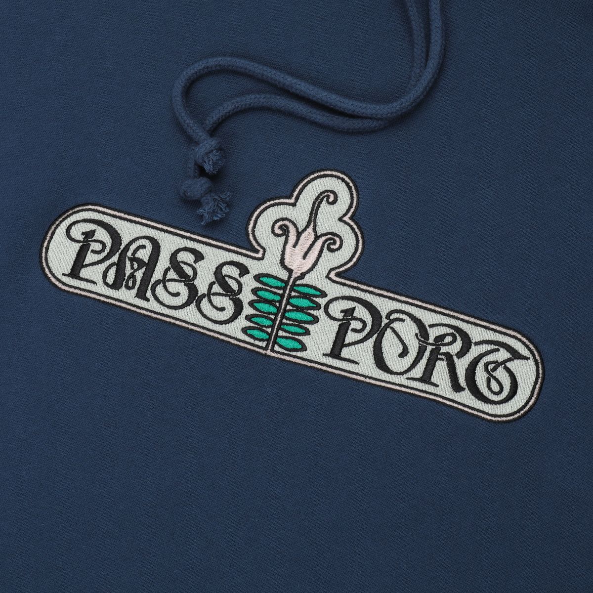 PASS~PORT Gardenia Hoodie Navy