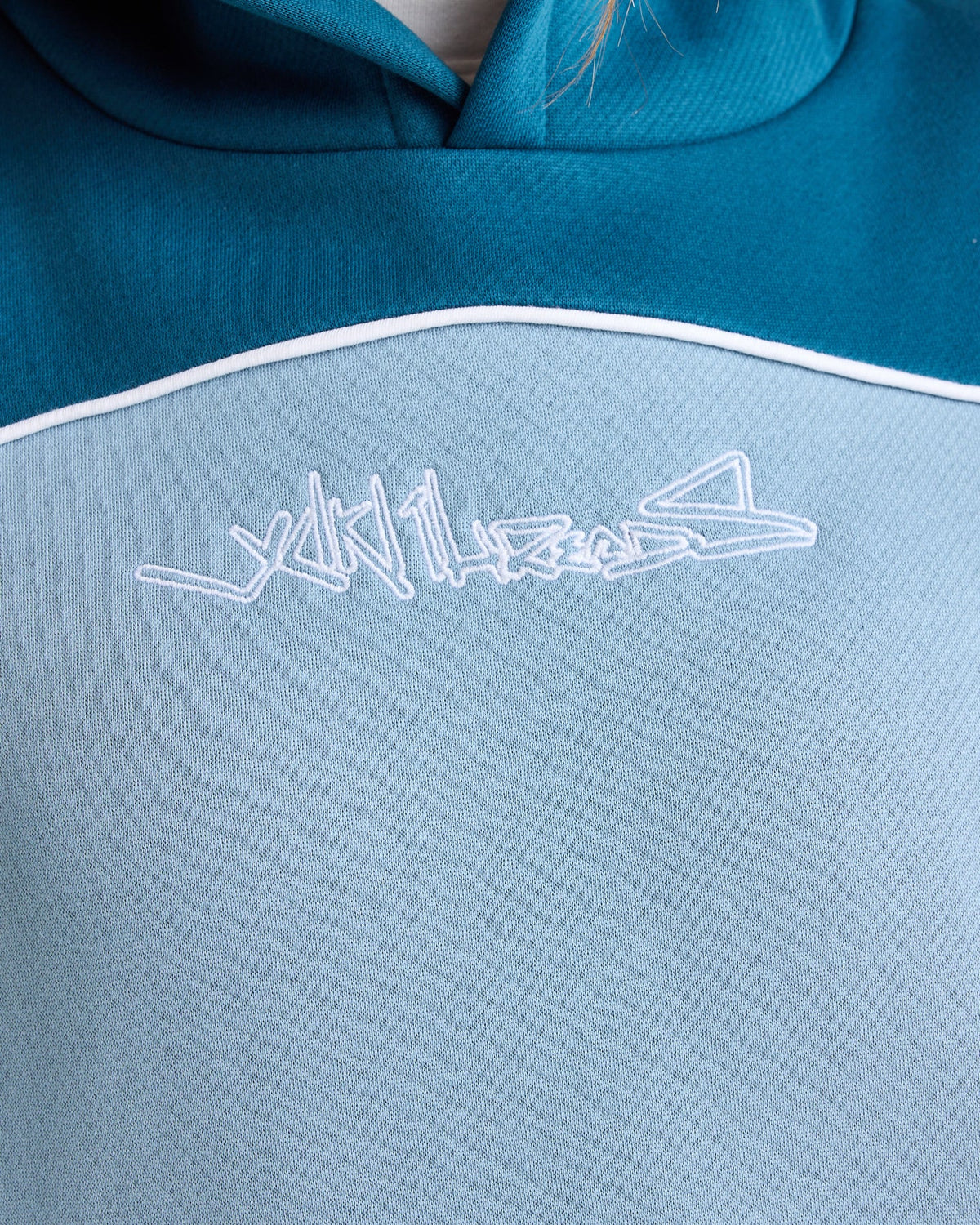 Yuki Threads Mobbin Hoodie Legion Windward