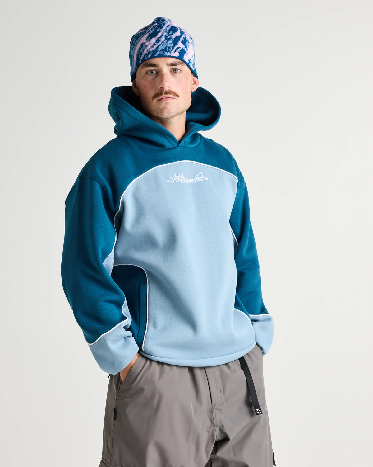 Yuki Threads Mobbin Hoodie Legion Windward