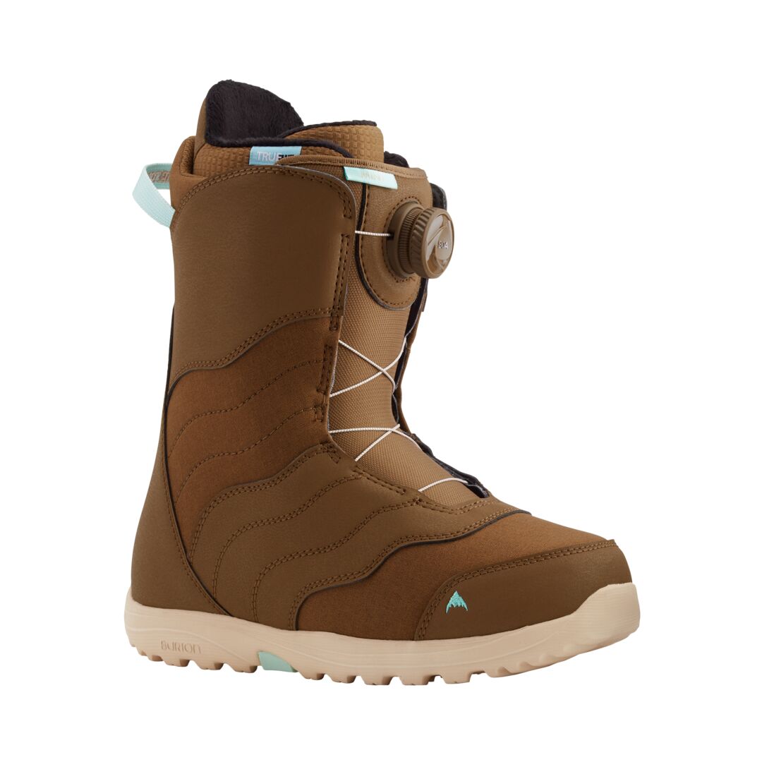 burton brown snowboard boots Sapphire while effortless tensioning lets you fine tune the feel from top to bottom to match your ambitions NEW Burton Emerald Snowboard Boots!