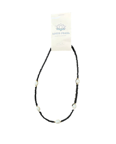 Lotus Pearl Black and white necklace